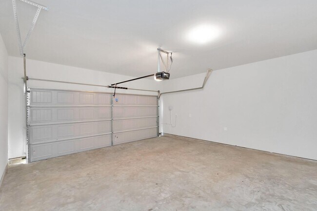 Building Photo - 10320 Marston Vineyard Dr