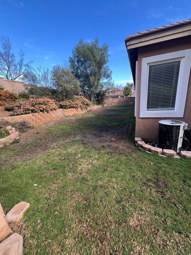 Building Photo - 4420 Putting Green Dr