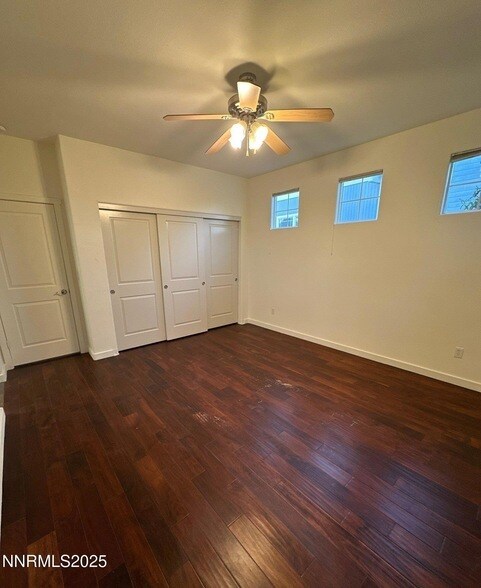 Building Photo - 1279 Par Three Dr
