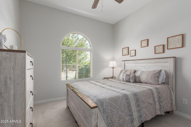 Building Photo - 1914 N 140th Ave