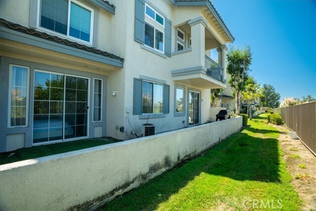 Building Photo - 7743 E Viewrim Dr
