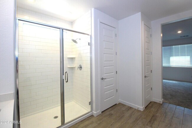 Building Photo - 1649 W la Mirada Dr