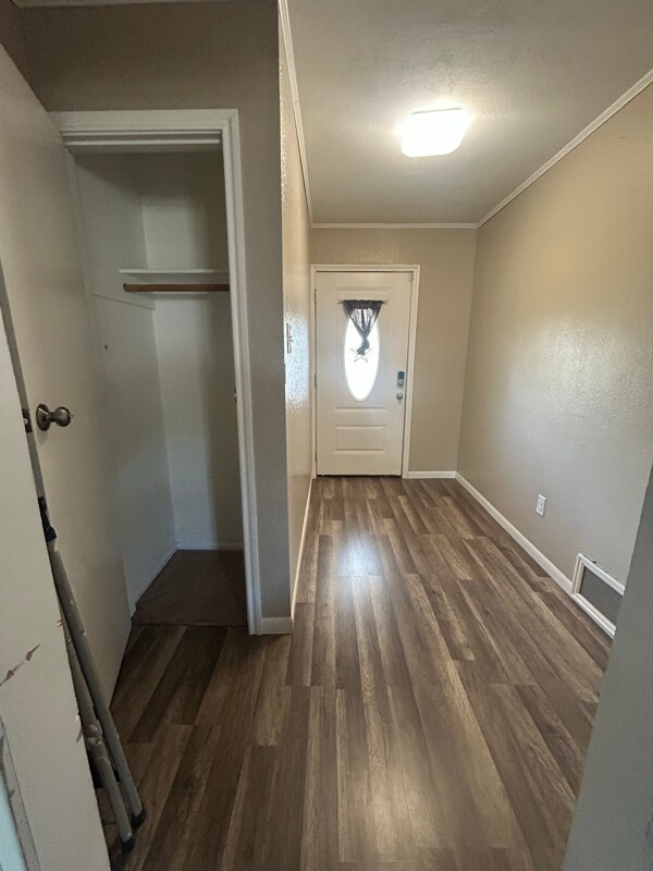 Building Photo - 4418 Acushnet Dr