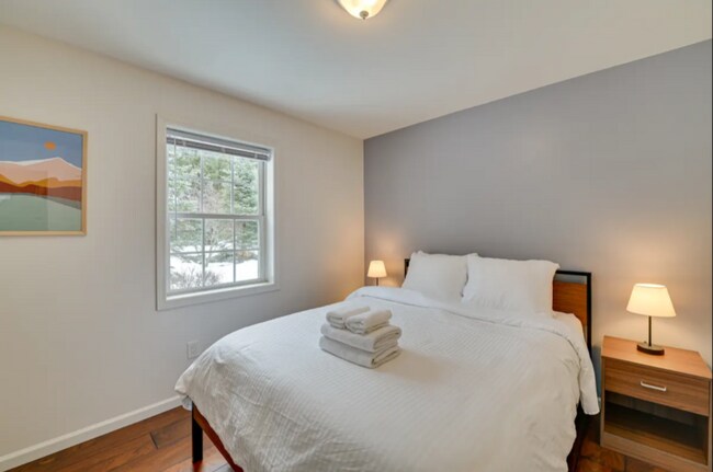 Building Photo - 38 Fawn Ln