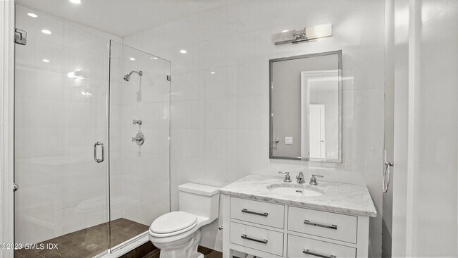 Building Photo - 409 Greenwich Ave