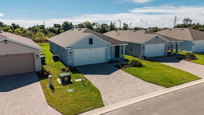 Building Photo - 1469 Harmon Dr