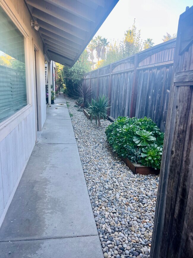 Building Photo - 521 38th Avenue, Unit 1A