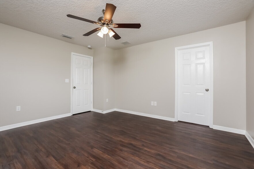 Building Photo - 4710 Marsh Harbor Dr