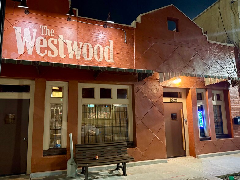 The Westwood Restaurant & Full Bar, 2 min walk from property. - 375 Inman St SW