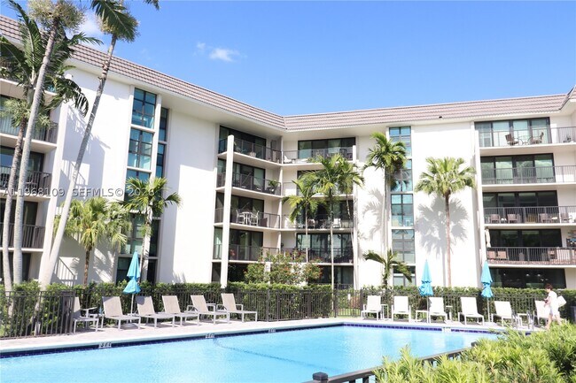 Building Photo - 1301 River Reach Dr