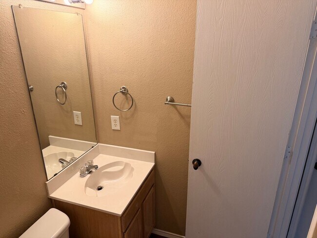 Building Photo - 10504 Aransas Dr