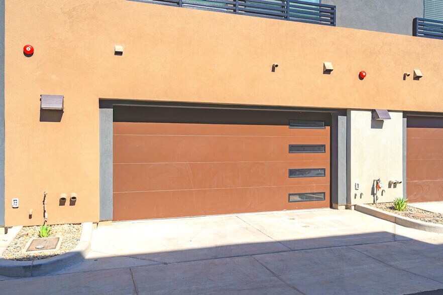 Building Photo - 16601 N Parkview Pl