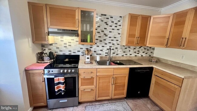 Building Photo - 18310 Timko Ln