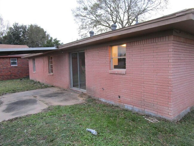 Building Photo - 616 Garrett St