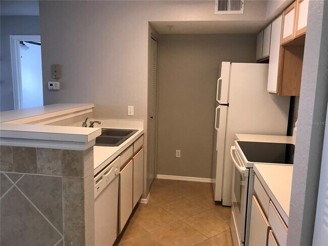 Building Photo - 2209 Antigua Pl