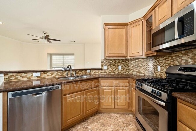 Building Photo - 2917 Saville Loop