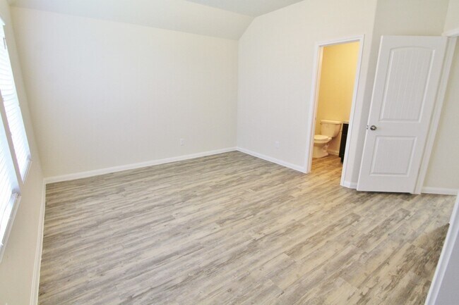 Building Photo - 13150 Ingram Gap Ln
