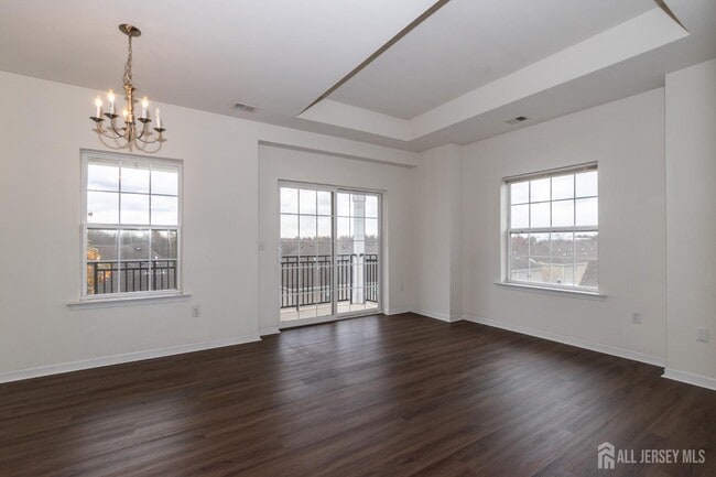 Building Photo - 541 E Celebration Way