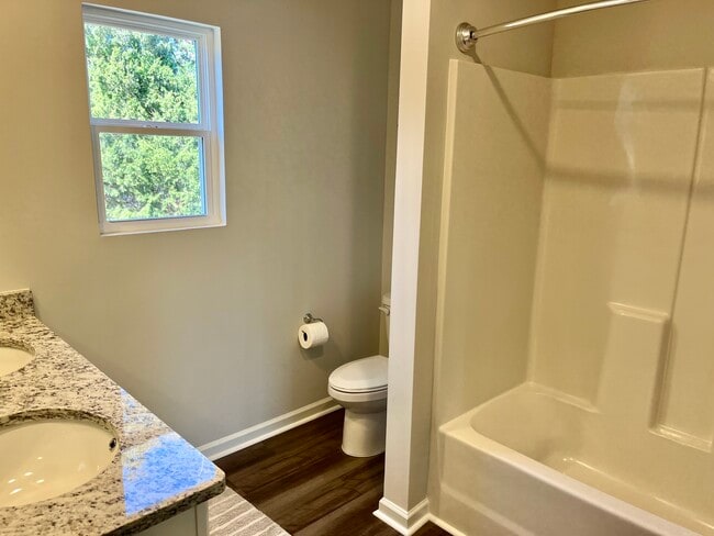 Building Photo - 3825 Sunset Harbor Rd SE