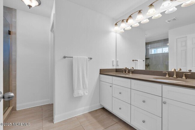 Building Photo - 26 Malcolm Way