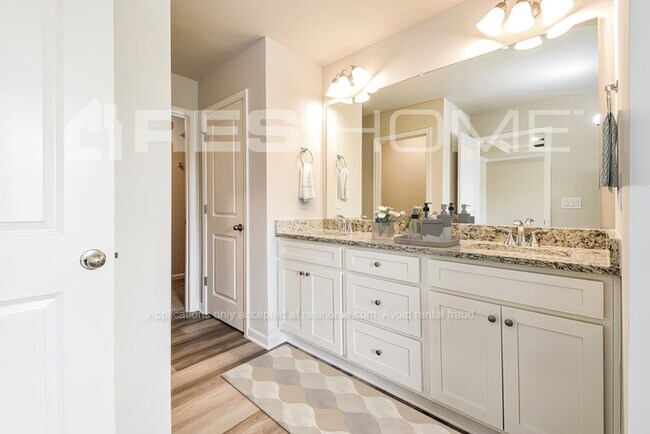 Building Photo - 59 Water Lily Wy