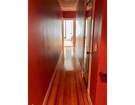 Building Photo - 210 Somerset Ave