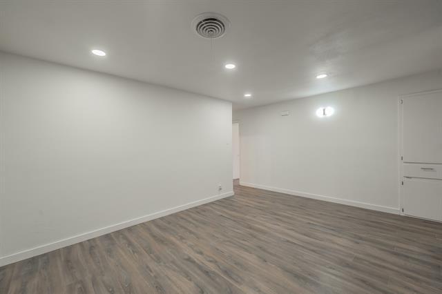 Building Photo - 2021 Glen Haven Dr