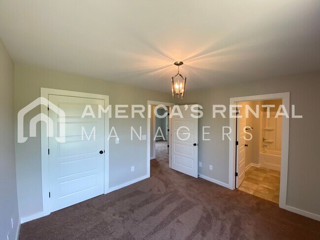Building Photo - Home for Rent in Talladega, AL!!! Available to View! DEPOSIT PENDING!