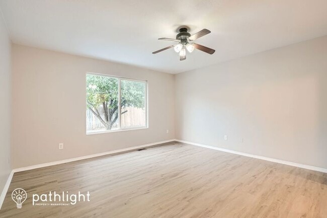 Building Photo - 846 E 900 N