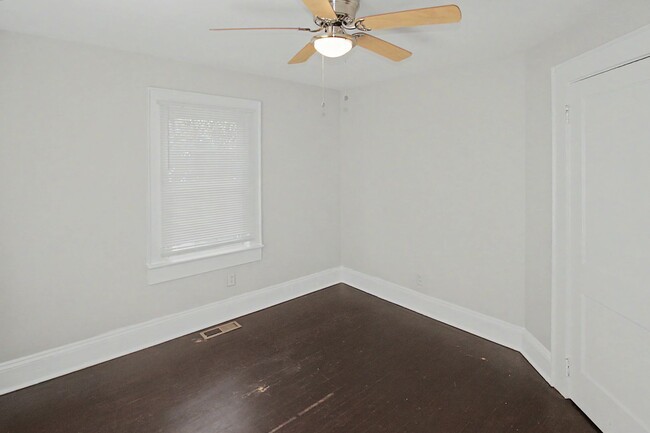 Building Photo - 4521 Hovis Rd