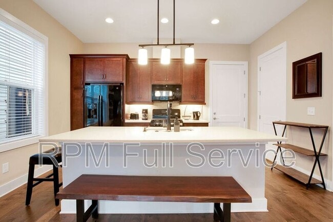 Building Photo - 508 Vernon Cir