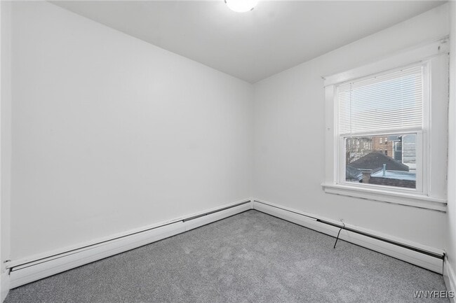 Building Photo - 691 Columbus Pkwy