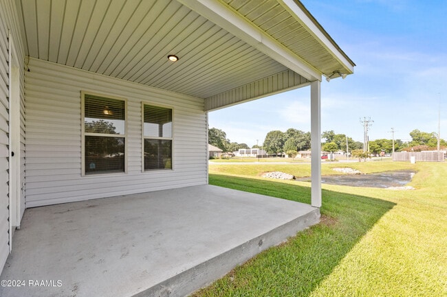 Building Photo - 109 Springsteen Ln