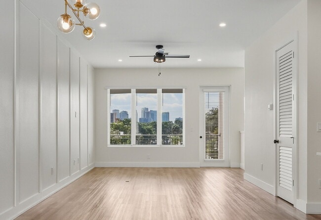 Primary Photo - Luxurious 3 Bedroom Condo with Spacious Layout and Prime Location in Tampa, FL!