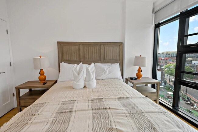 Building Photo - 635 S St NW