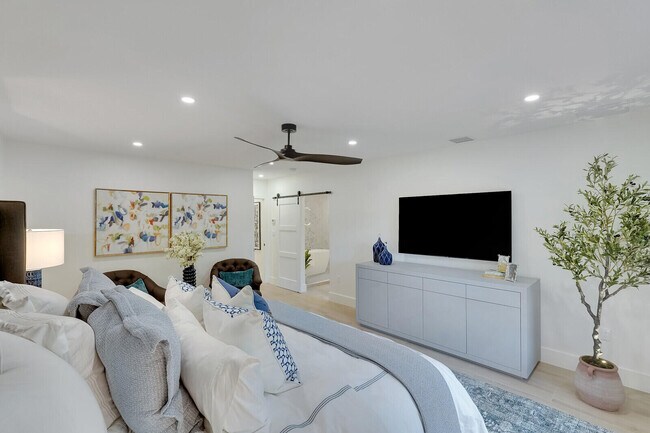 Building Photo - 2735 Polo Island Dr