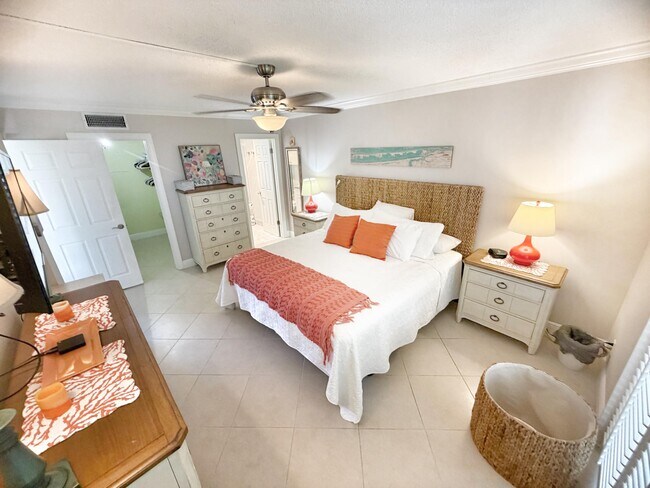 Building Photo - 3492 NE Causeway Blvd