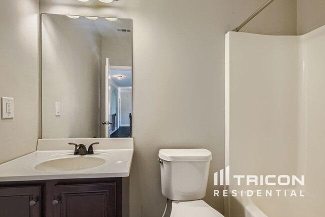 Building Photo - 3768 Lake Haven Way