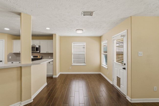 Building Photo - 11506 Harbour Lake Ct