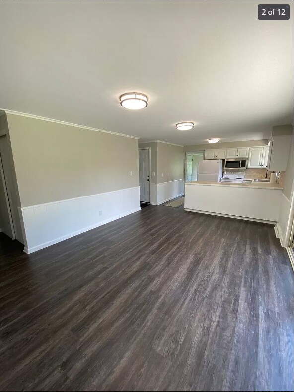 Building Photo - 2903 Scottwood Rd