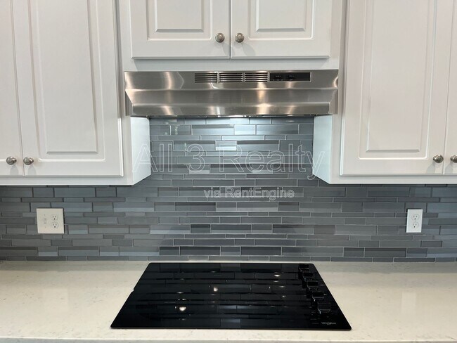 Building Photo - 1924 Wyngate Loop