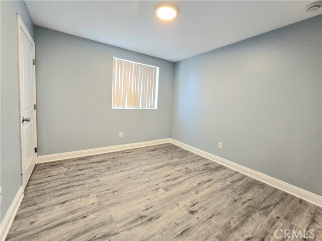 Building Photo - 715 W 58th St