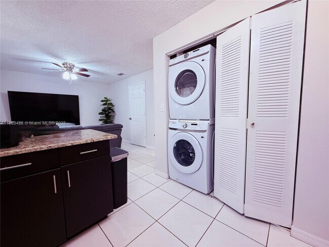 Building Photo - 8431 NW 188th Terrace