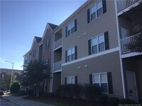 Building Photo - 616 Marshtree Ln