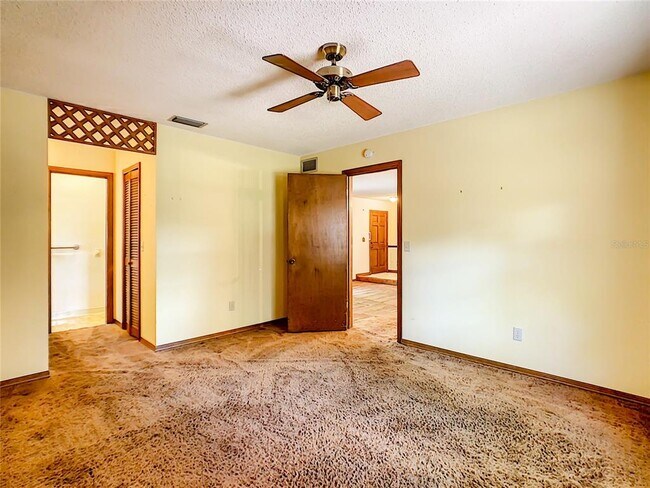Building Photo - 5515 Albert Dr