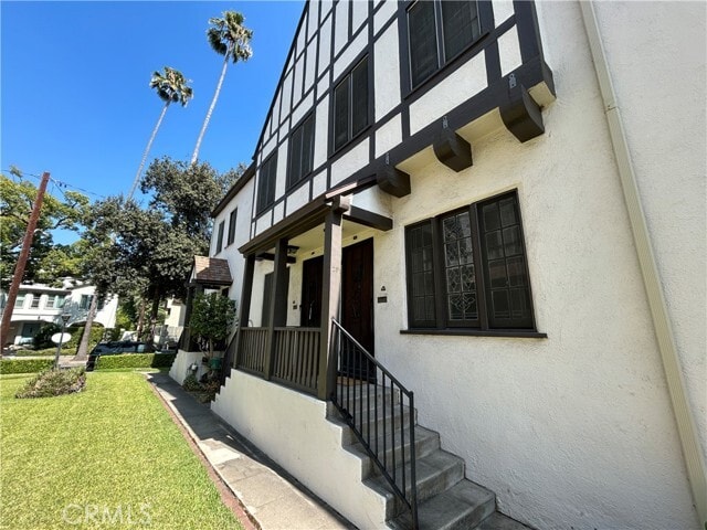 Building Photo - 75 N Catalina Ave