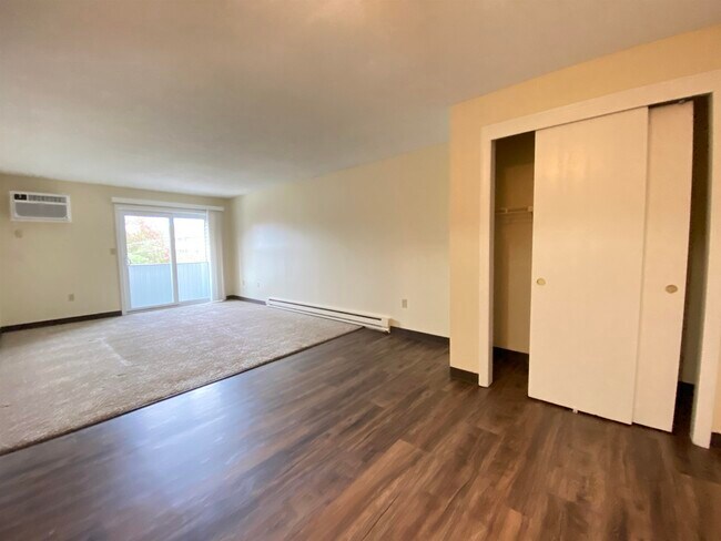 Building Photo - 119 Eastern Ave