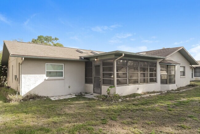 Building Photo - 8552 Bridgewater Dr