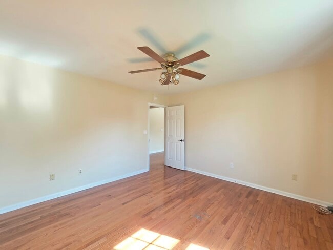 Building Photo - 1405 Bantry Ln