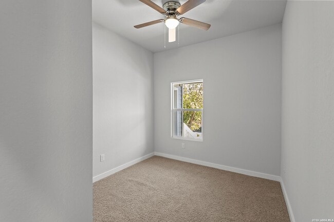 Building Photo - 117 Magendie St